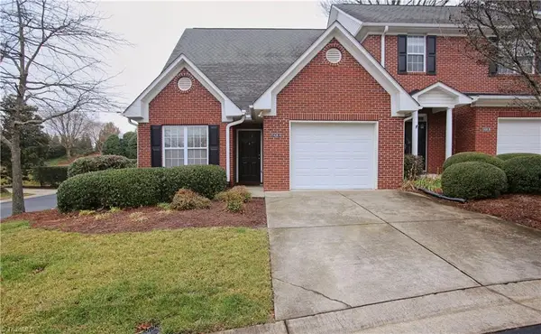 1429 New Garden #A, Greensboro, NC 27410
