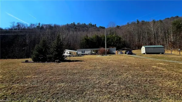 8043 N Old Nc Highway 16, Millers Creek, NC 28651