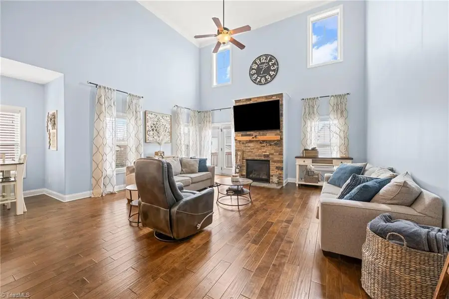 3457 Grandview Crossing Lane, Pfafftown, NC 27040 - #3