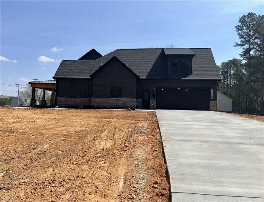 135 Mockwood Farms Lane, Lexington, NC 27295 - #3