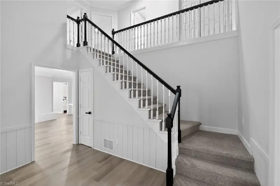 1516 Country Lane, Kernersville, NC 27284 - #3