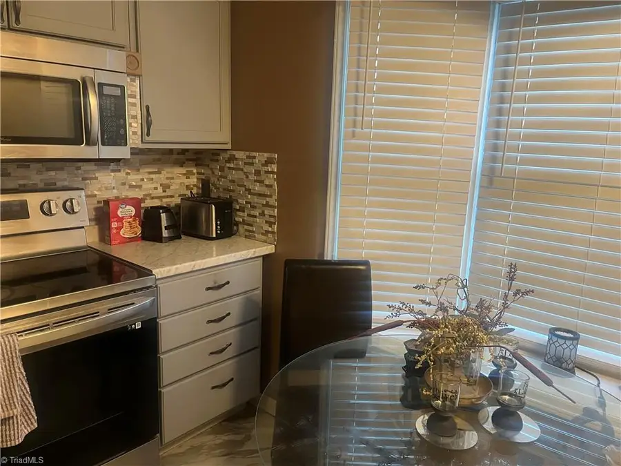 311 E Montcastle Drive #F, Greensboro, NC 27406 - #2