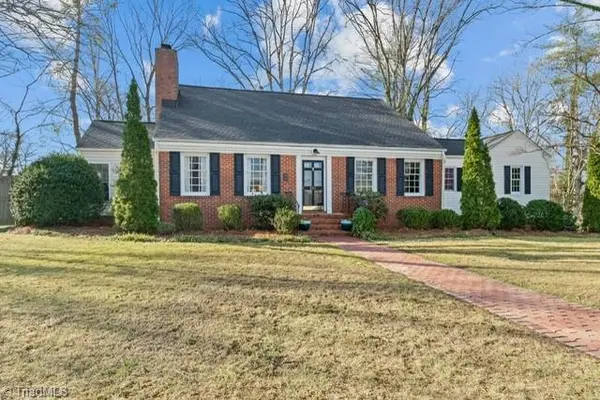 221 Wrenn Avenue, Mount Airy, NC 27030