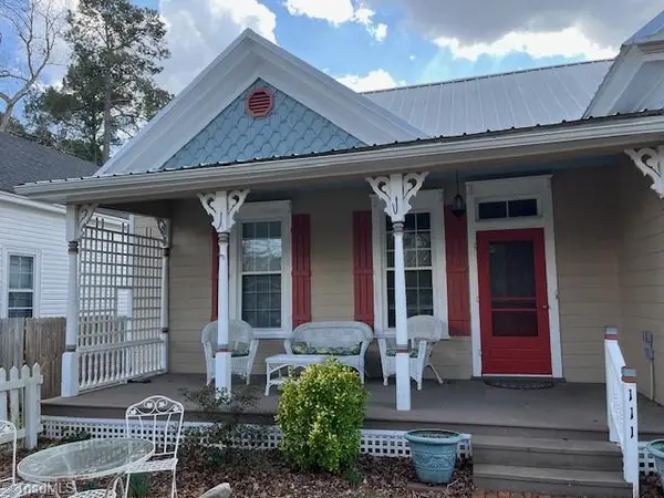 111 College Street, Littleton, NC 27850