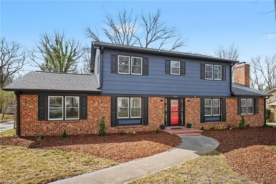 204 N Gurney Street, Burlington, NC 27215 - #3