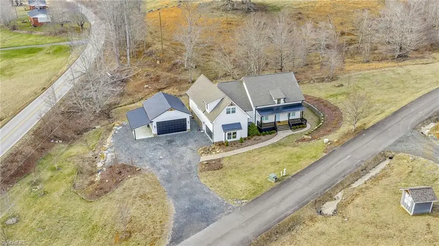 153 Crossmor Drive, Todd, NC 28684 - #2