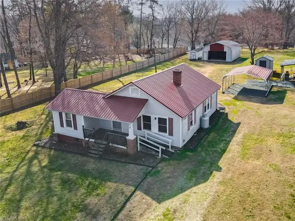 5058 Baux Mountain Road, Winston-Salem, NC 27105