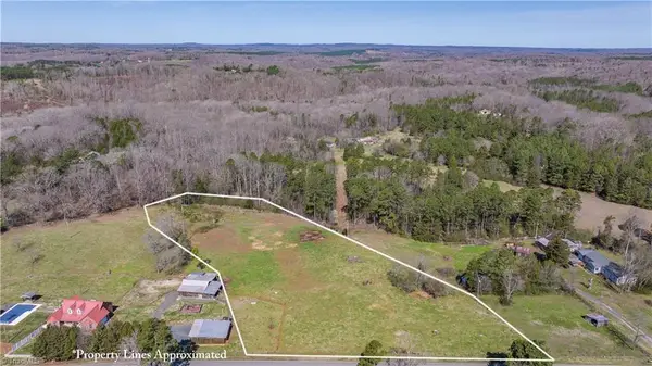 329 Lake Park Road, Asheboro, NC 27203