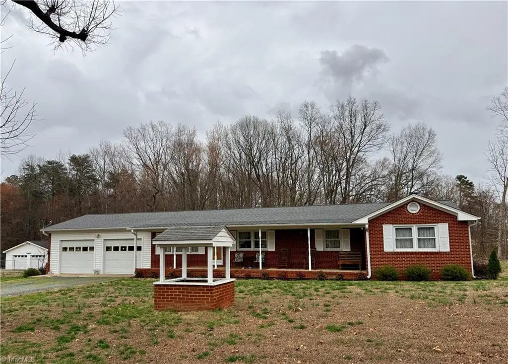 3318 N Nc Highway 49, Liberty, NC 27298 - #1