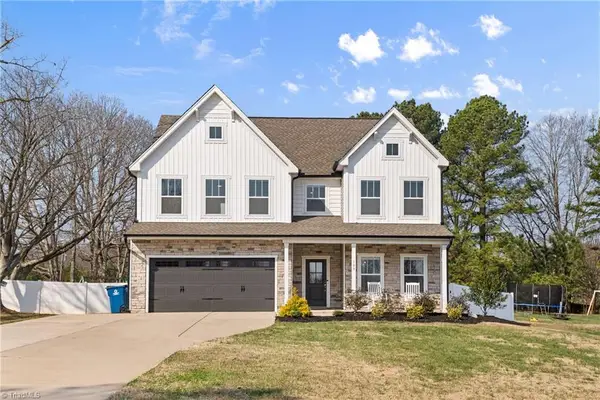 109 Sherwood Court, Advance, NC 27006