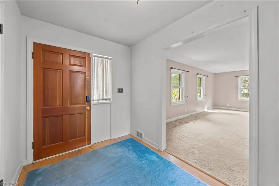 4016 Yarbrough Avenue, Winston Salem, NC 27106 - #3