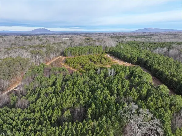 7975 Evans Farm Road, Tobaccoville, NC 27050