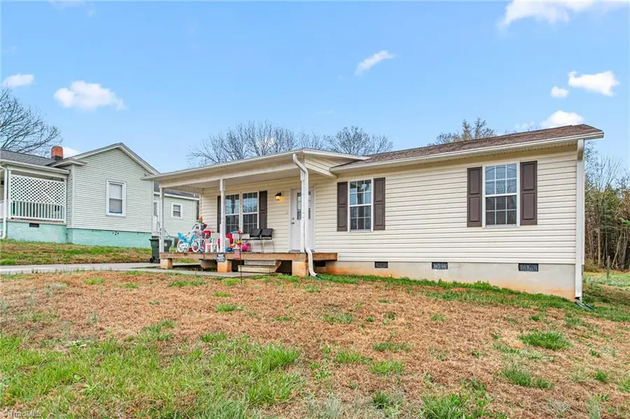 405 Amazon Street, Thomasville, NC 27360 - #2