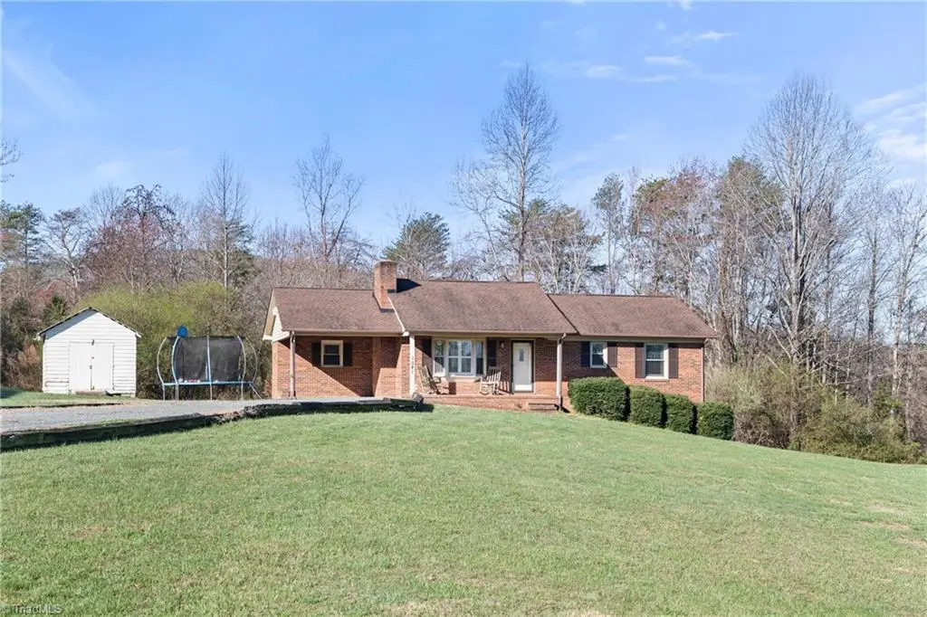 1041 Tom East Road, Westfield, NC 27053 - #1