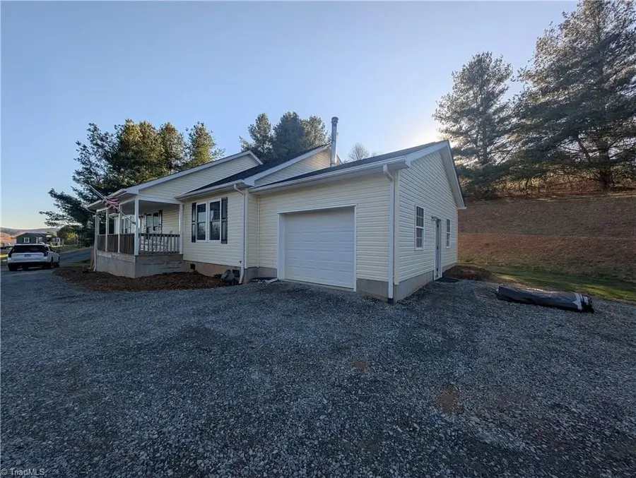 47 Peacock Lane, Sparta, NC 28675 - #3