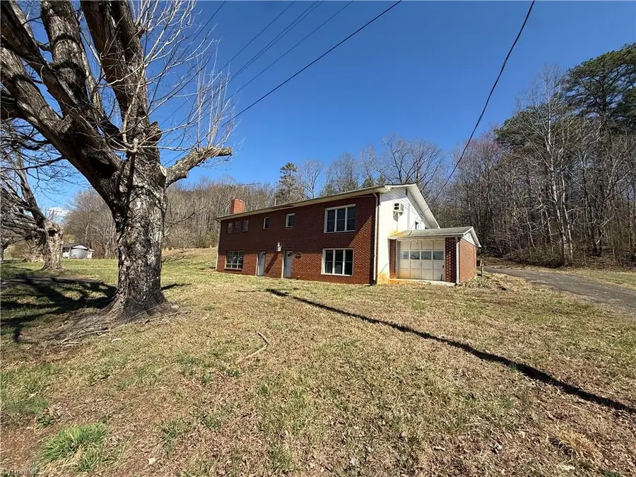6222 Pine Street, Mount Airy, NC 27030 - #2