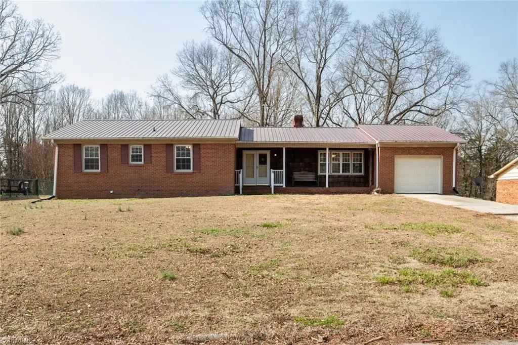 115 Monroe Drive, Lexington, NC 27295 - #1