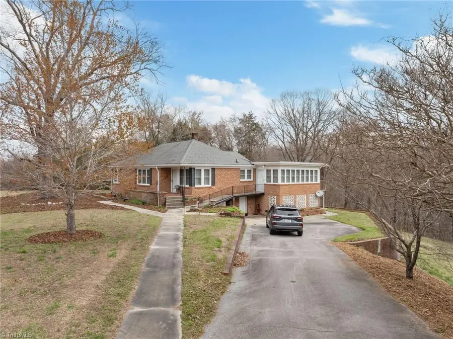 723 Haynes Road, Thomasville, NC 27360 - #2