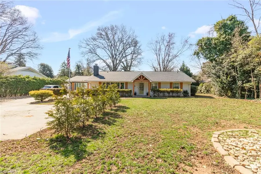 3917 W Friendly Avenue, Greensboro, NC 27410 - #2