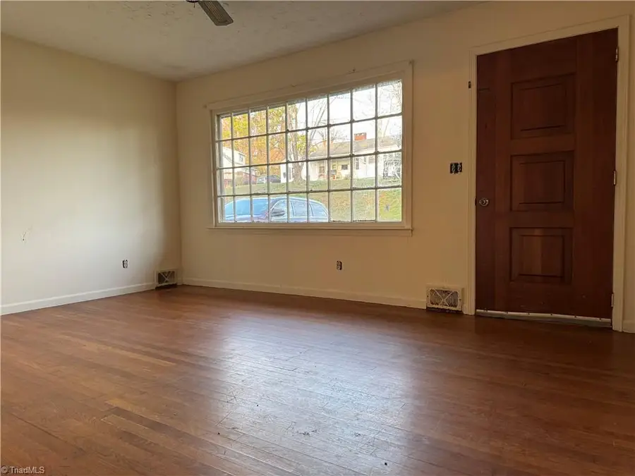 1199 Franklin Street, North Wilkesboro, NC 28659 - #2