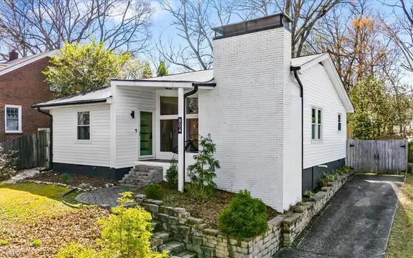 804 Willowbrook Drive, Greensboro, NC 27403