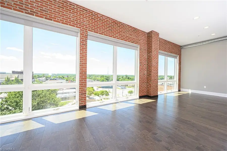 400 W 4th Street #504, Winston Salem, NC 27101 - #3