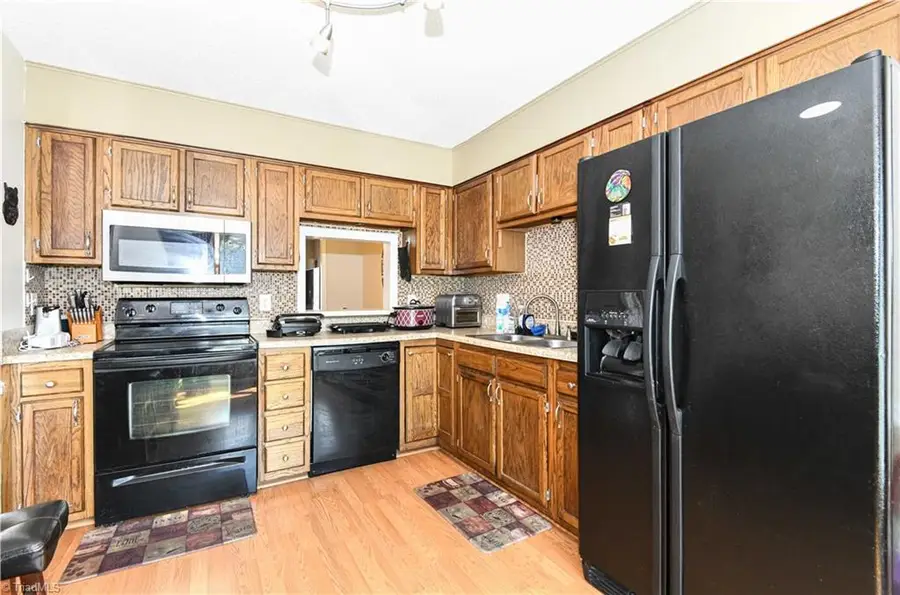 915 Shelby Drive #E, Greensboro, NC 27409 - #3