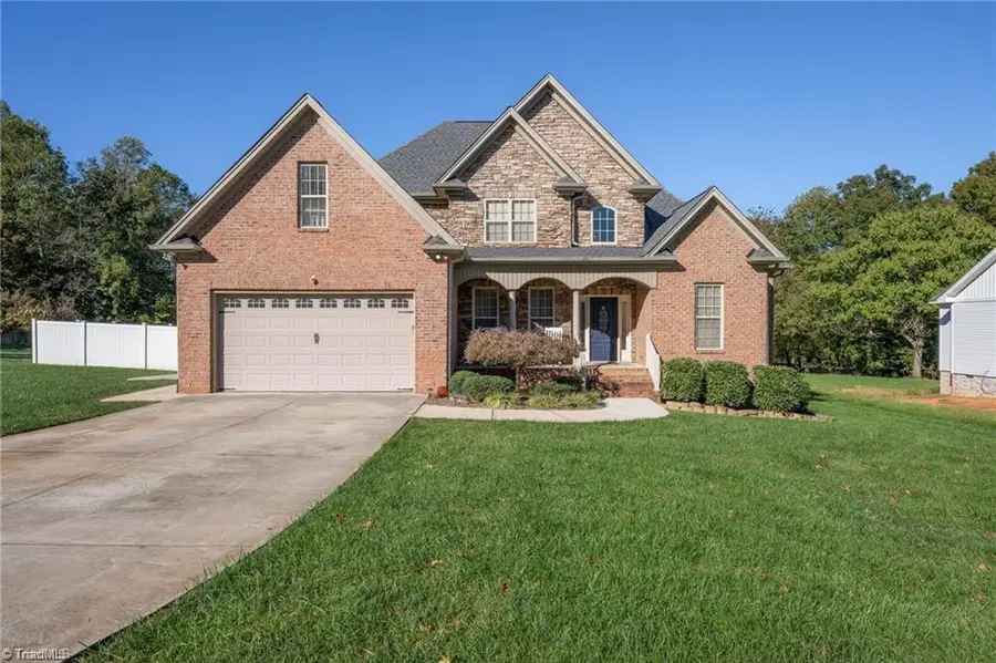 138 S Madera Drive, Mocksville, NC 27028 - #3