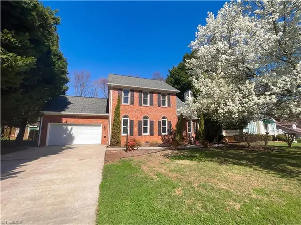 905 Kensal Green Drive, Kernersville, NC 27284