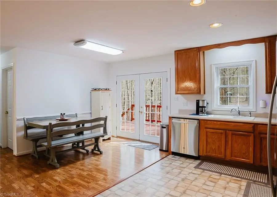 634 Swannanoa Avenue, Liberty, NC 27298 - #3