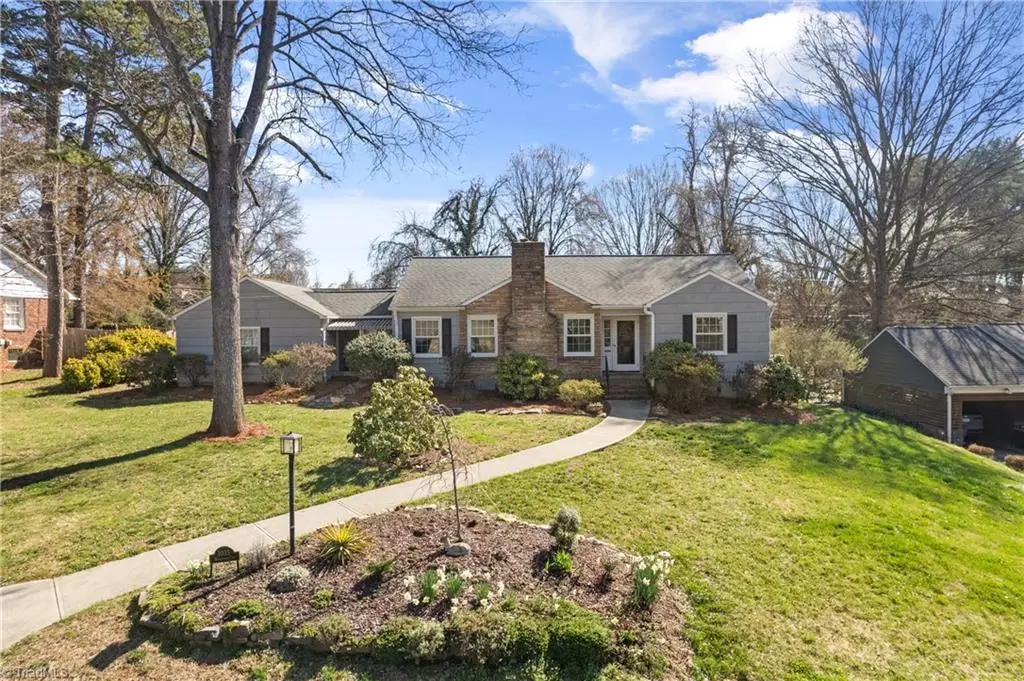 1035 Wendover Circle, Winston Salem, NC 27104 - #1