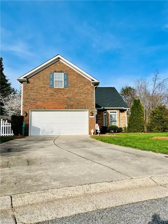 5765 Knoll Court, Lewisville, NC 27023