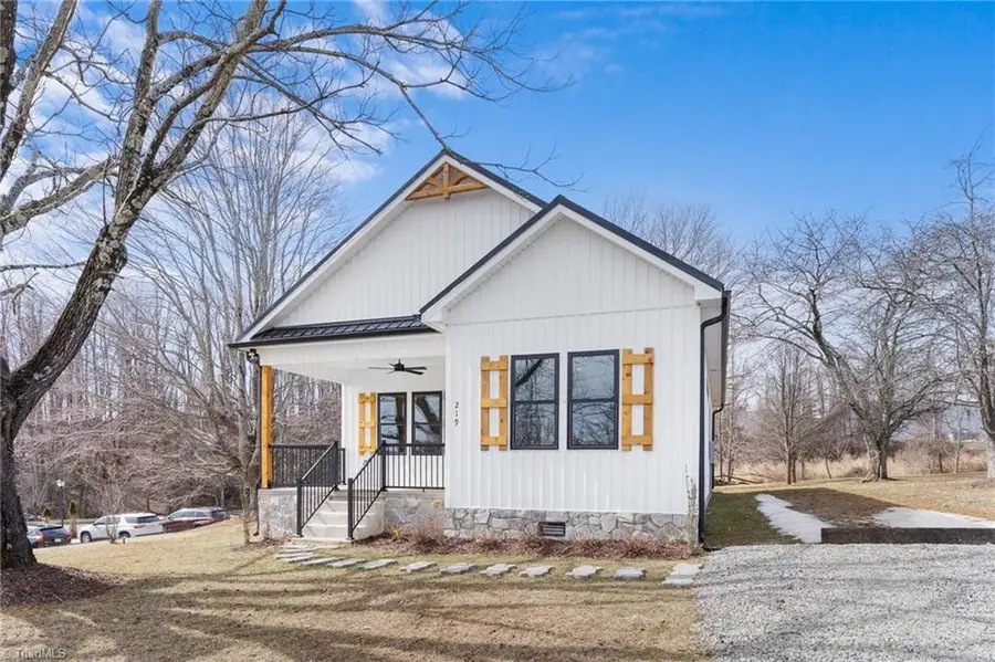 219 Grayson Street, Sparta, NC 28675 - #2