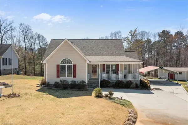 2559 Butterfly Trail, Randleman, NC 27317