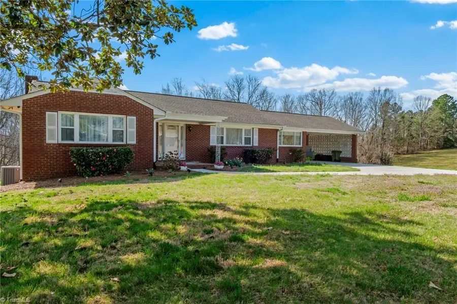 3291 Burton Road, Thomasville, NC 27360 - #2
