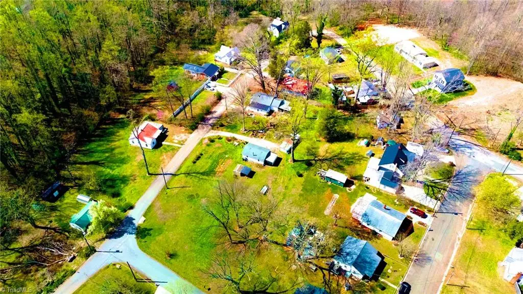 208 Aberdeen Drive, Lexington, NC 27292 - #1