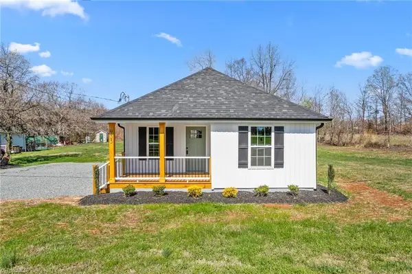 955 W Holt Street, Mebane, NC 27302