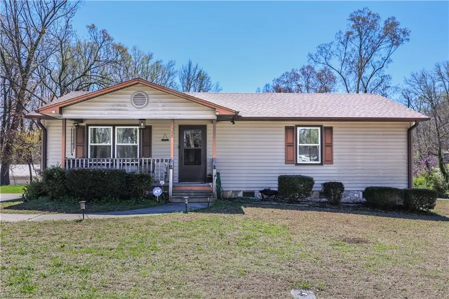 500 Lynbrook Drive, Archdale, NC 27263 - #2