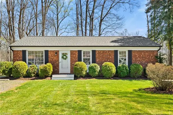 1505 Runabout Road, Pfafftown, NC 27040