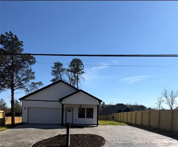 5242 Shattalon Drive, Winston-Salem, NC 27106