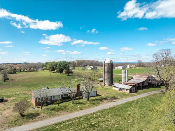 2012 Old Fletcher Road, Yadkinville, NC 27055