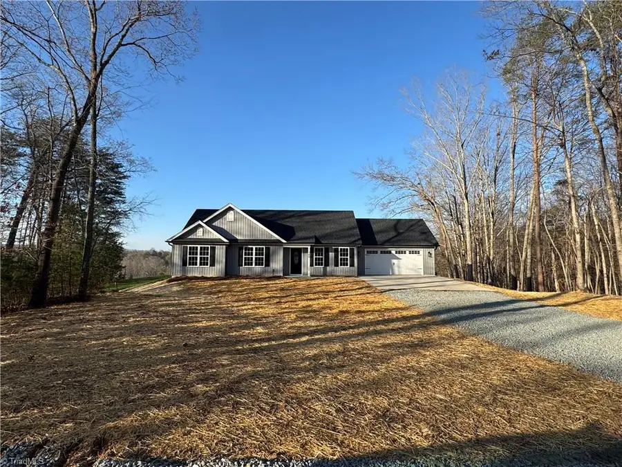 586 Culler Road, Pinnacle, NC 27043 - #2