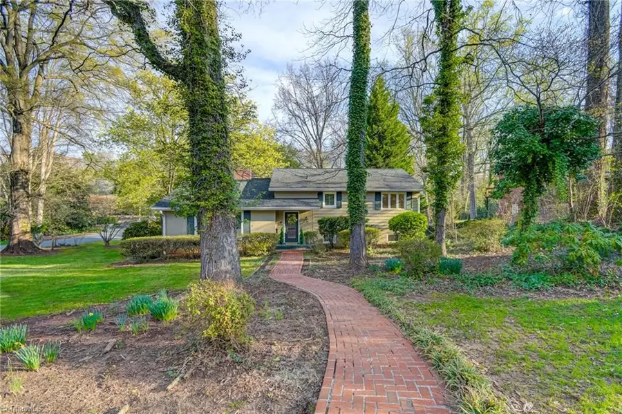 2729 Monticello Drive, Winston Salem, NC 27106 - #2