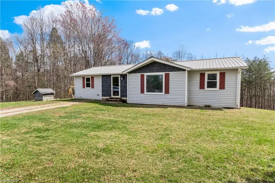 236 Ed Nixon Road, Thurmond, NC 28683 - #2