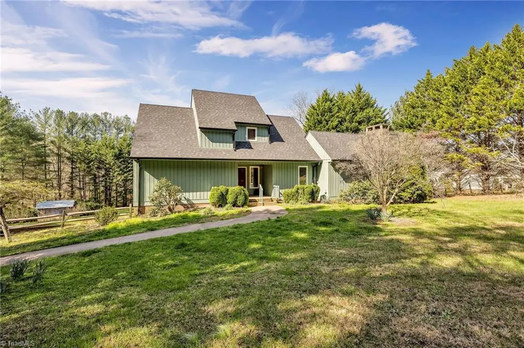 257 Smitheys Country Lane, Millers Creek, NC 28651 - #1