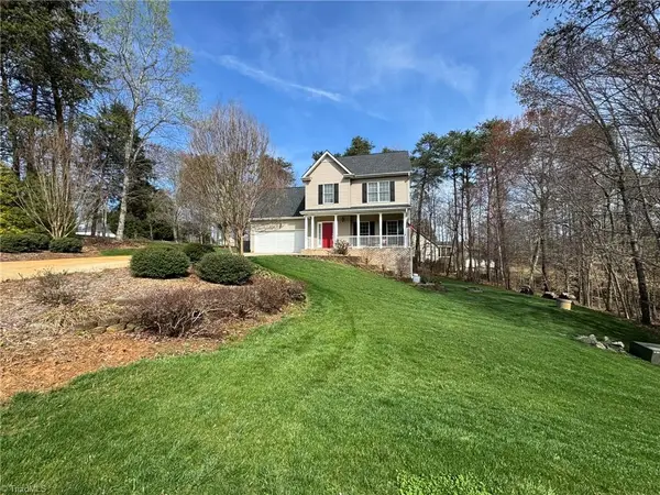 8706 M G Trail, Stokesdale, NC 27357