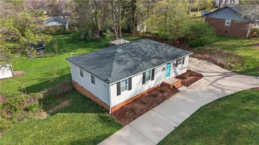 1501 Pebblebrook Road, Bethania, NC 27105 - #3