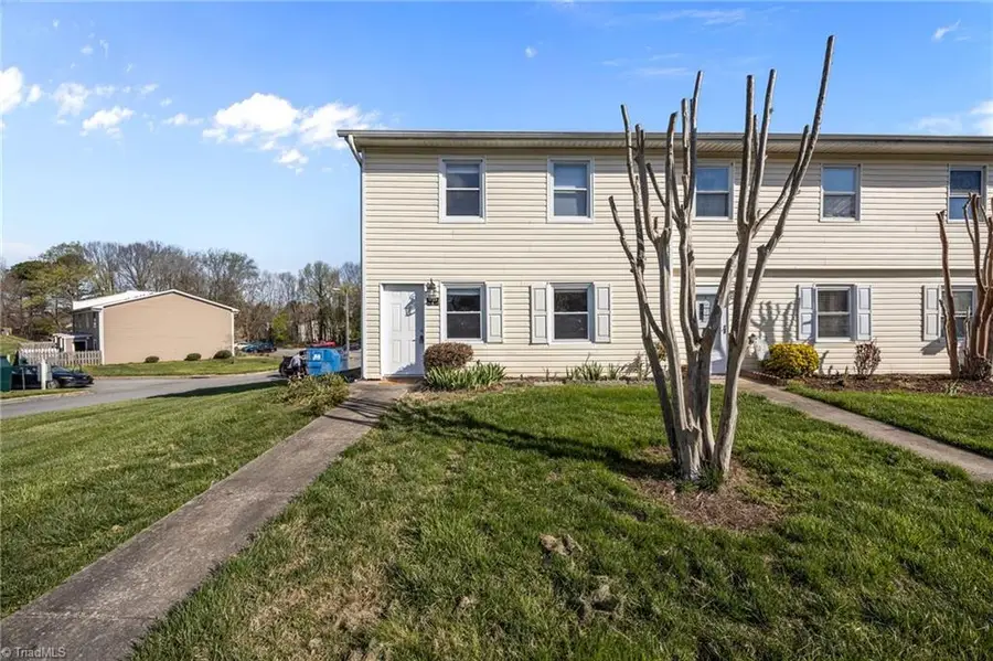 5723 Bramblegate Road, Greensboro, NC 27409 - #3