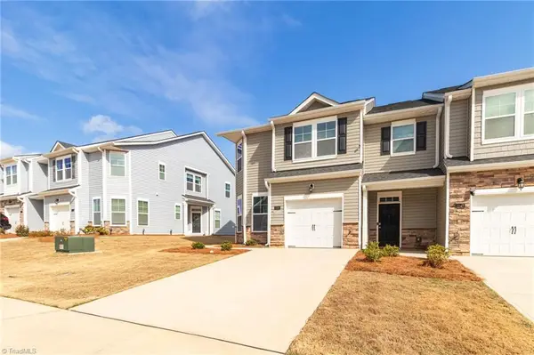 1245 Evelynnview Lane, Kernersville, NC 27284