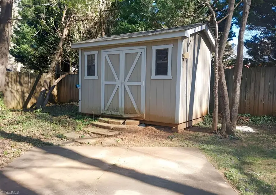 3202 Northampton Drive, Greensboro, NC 27408 - #3